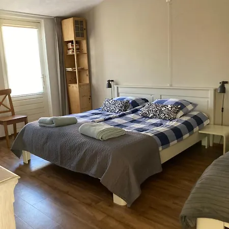 Buitenlui Сasa de vacaciones Molenschot