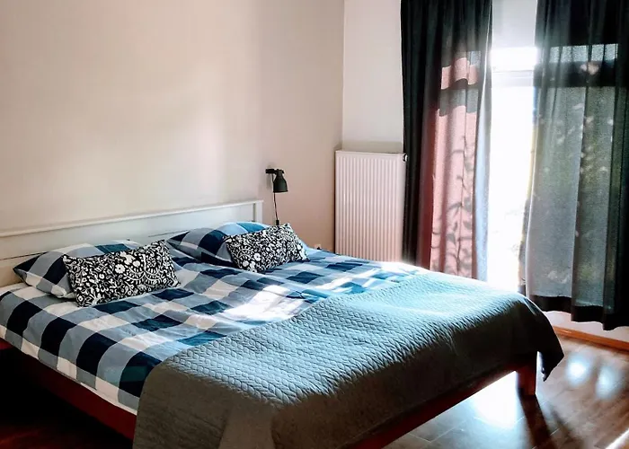 Buitenlui Nyaraló *